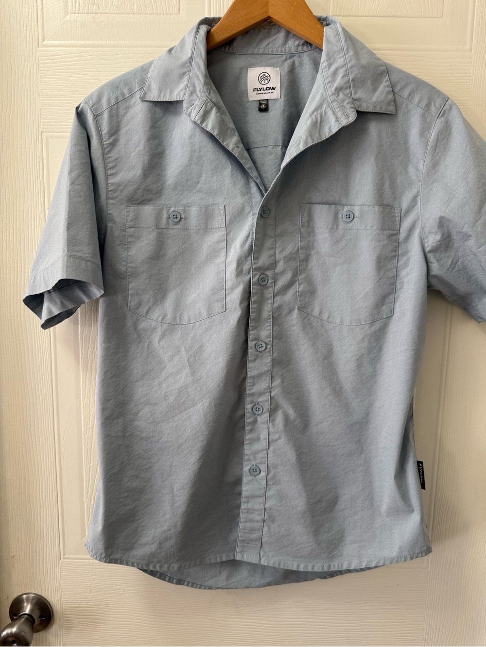 Flylow Men’s Pale Blue Short-Sleeve Button-Down Shirt